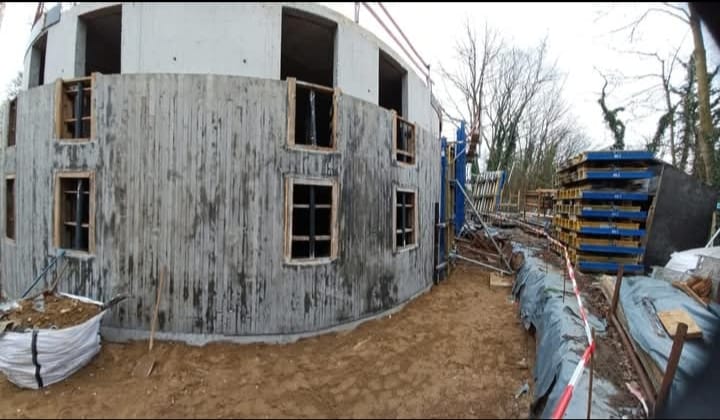 Formwork and Reinforcement for a Curved Concrete Structure