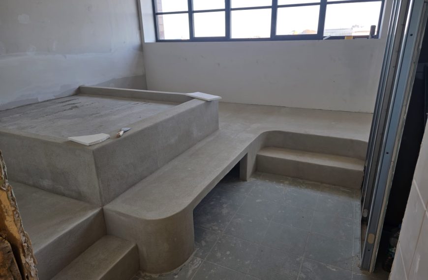Custom Masonry and Plasterwork for a Luxury Bathroom